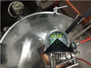 3200度下出料石墨化爐安裝調試完成