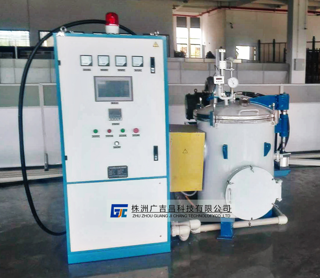 真空感應熔煉爐